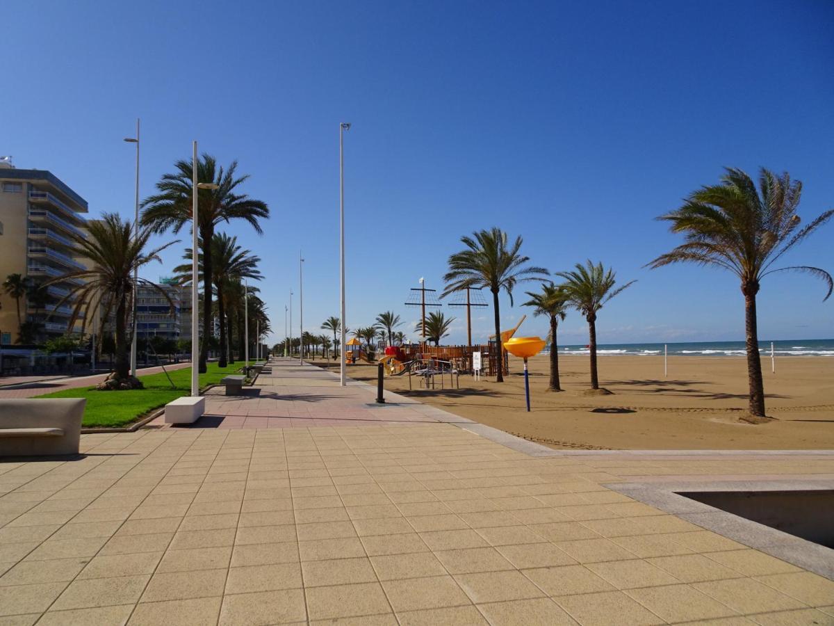 Universidad Del Mar - Alquiler Solo Familias Gandía Buitenkant foto